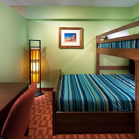 Fairfield Inn & Suites By Marriott Orlando Lake Buena Vista In The Marriott Village Room photo